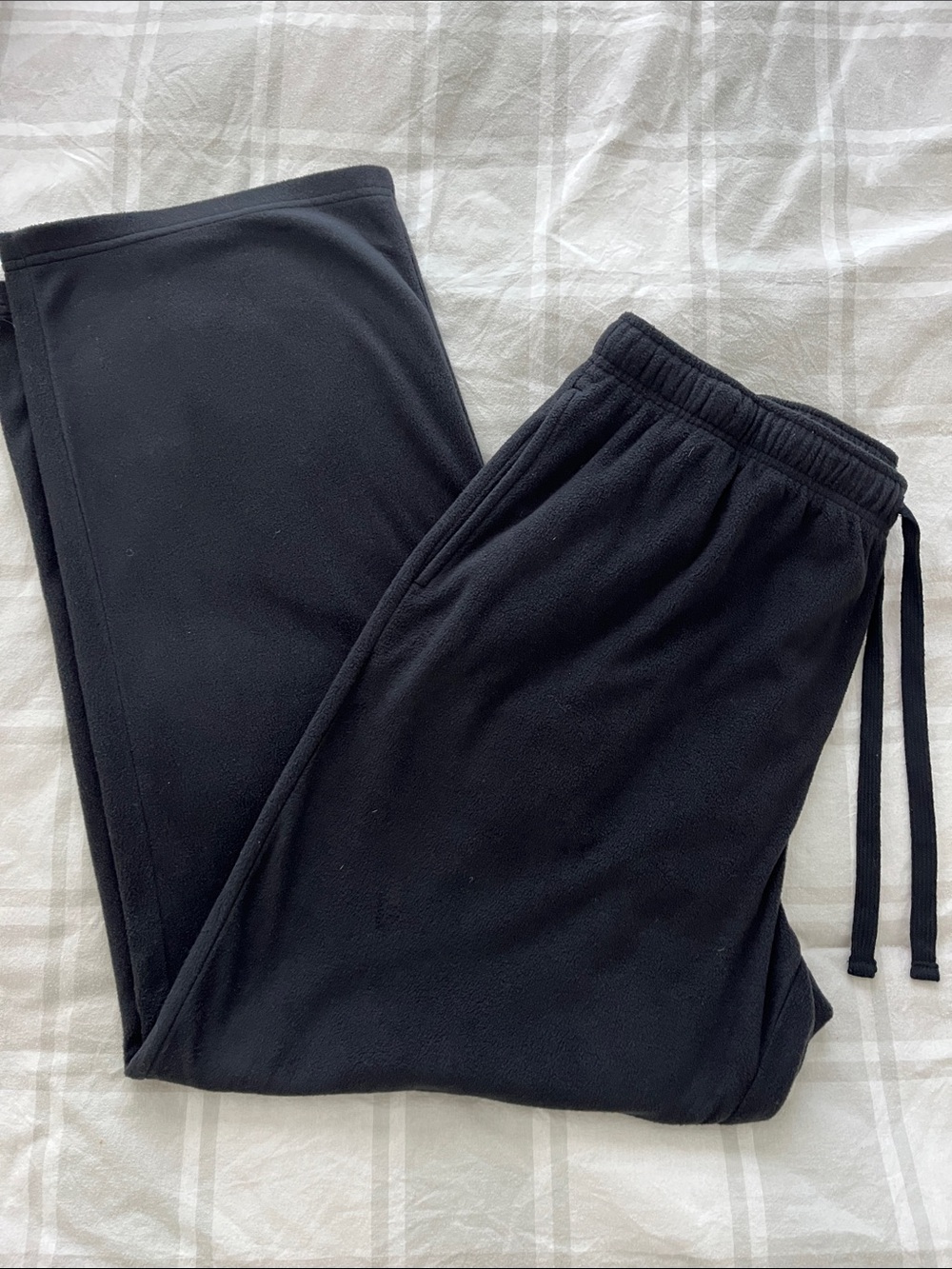 NWOT croft & barrow Black Fleece Drawstring loungewear with 2 deep side pockets